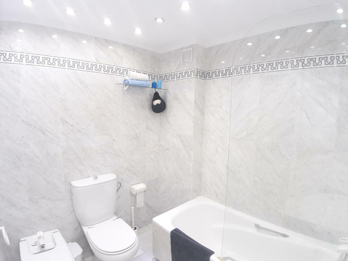 Spacious Beach Flat In Fuengirola - Los Boliches エクステリア 写真